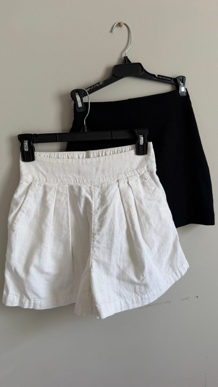Abercrombie & Fitch XXS 2 Piece Set White Linen Shorts  and  Black Skort
